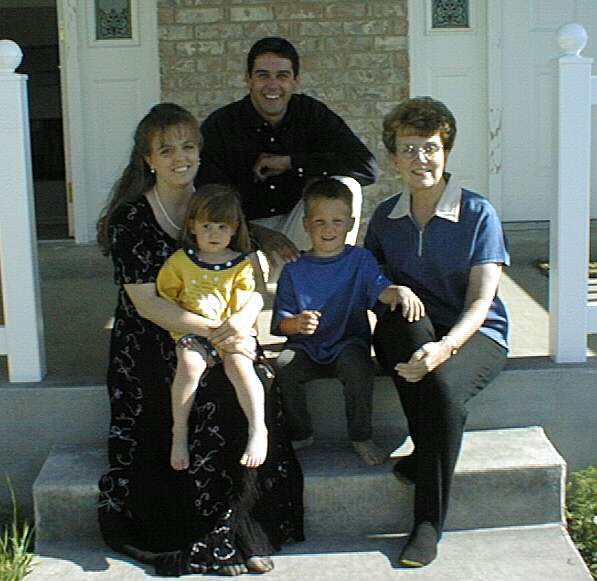 MomBrendaJerryDalhinAndMorgan.jpg (45708 bytes)