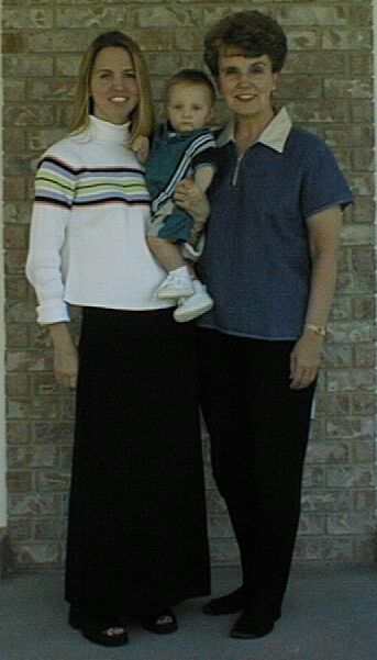 MomRachelleAndBrayden3.jpg (34730 bytes)