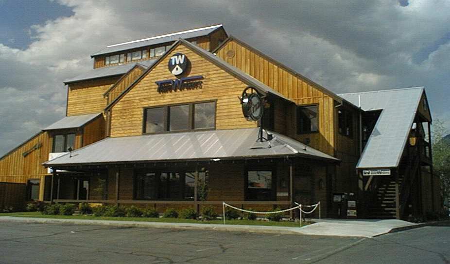 TWBuilding.jpg (52500 bytes)