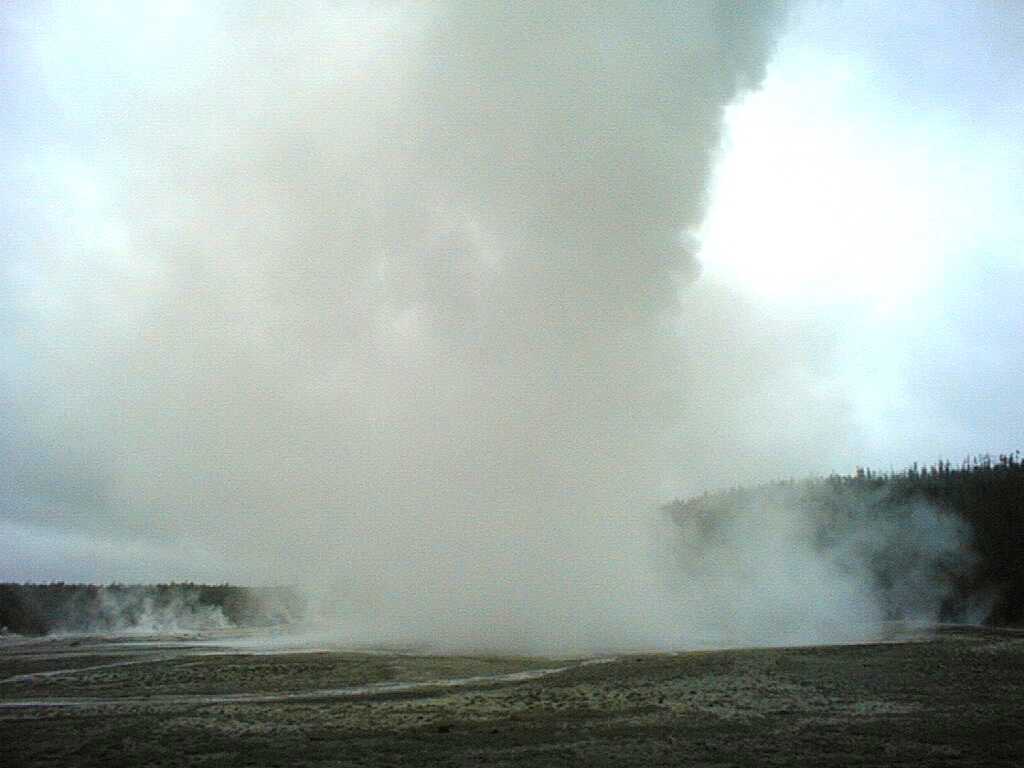 Erruption.jpg (43514 bytes)